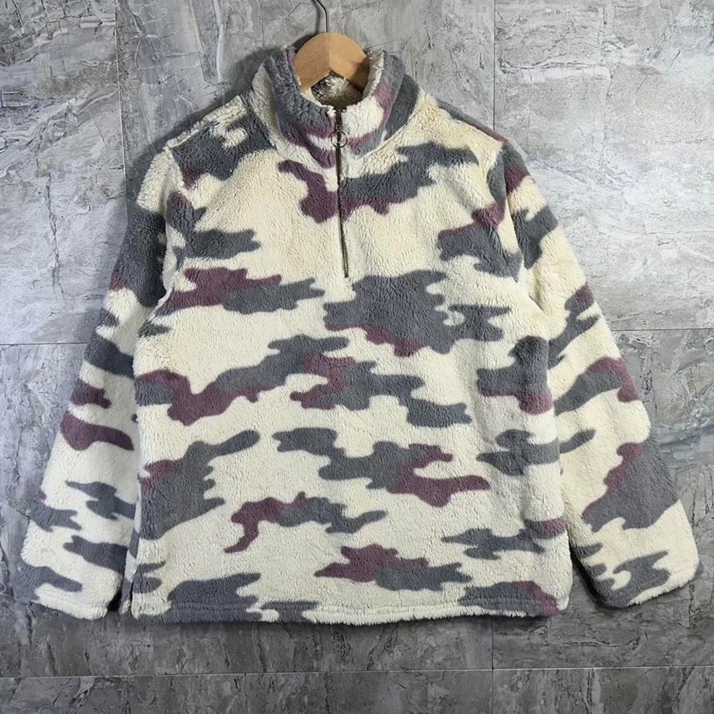 Como Vintage   camo fleece quarter zip sweater woman's Large Super soft